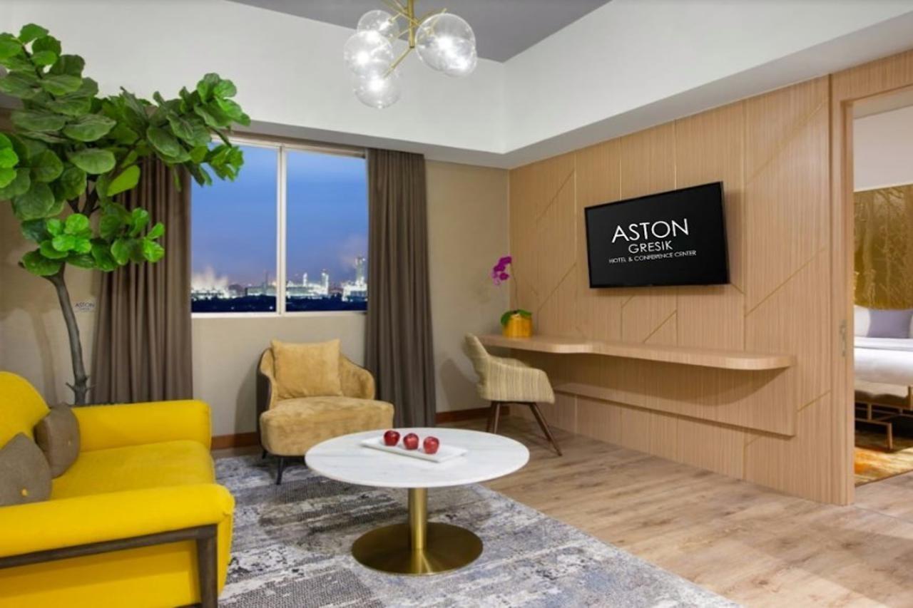 ASTON Inn Gresik Exterior foto