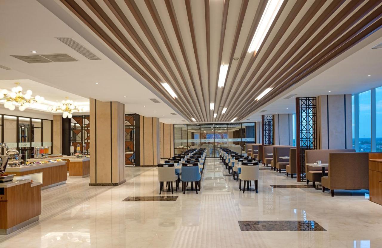 ASTON Inn Gresik Exterior foto