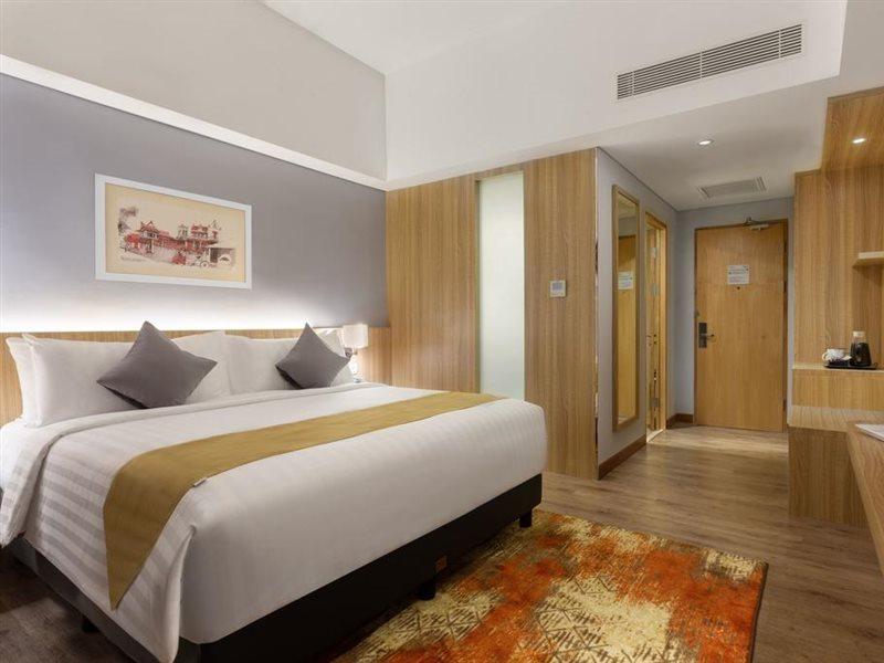 ASTON Inn Gresik Exterior foto